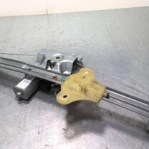 Moteur leve vitre avant droit