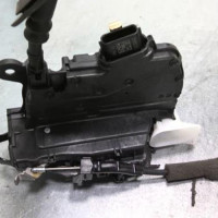 72887395-dd4d16d0-f81e-457d-87ce-78a96a66b0dc-Piece-72887395-Fermeture-centralisee-avant-gauche-805032387R-RENAULT-CLIO-5-15-BLUE-DCI-8V-TURBO-038be60e689fe7ea44cc79cbe88a89553f0fa5e95ccfcb2587f10472cbab7f7b_m.jpg