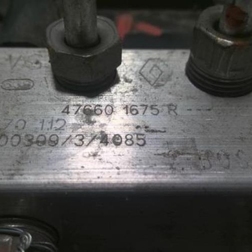 72887470-9c3caf7c-26c5-4763-94af-9a4a839321d7-Piece-72887470-Bloc-ABS-476605503R-RENAULT-CLIO-5-15-BLUE-DCI-8V-TURBO-9133b73be9f3eface30640e211f0c9191cbc004f326037b189a6de8dccccf338_m.jpg