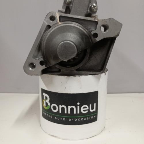 72887481-6561ccbf-a8db-4126-af78-ba2d04a17ff1-Piece-Demarreur-233008887R-RENAULT-CLIO-5-80da772f11137eadf173bed0d6bcdc5fffca01bb8683839e9416b559f8b44fdf_m.jpg