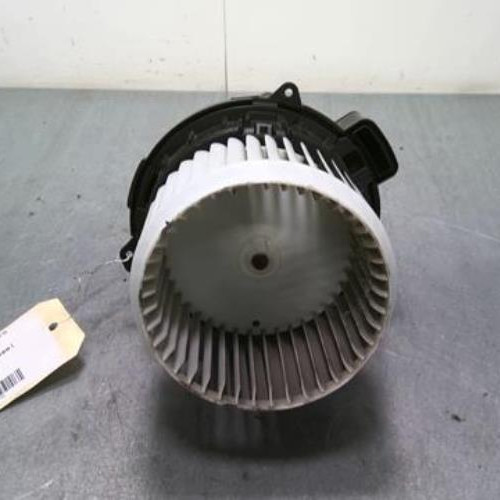 72887496-56c74725-5422-4910-bdd2-65b4c3009eda-Piece-72887496-Ventilateur-chauffage-272104788R-RENAULT-CLIO-5-15-BLUE-DCI-8V-TURBO-9147c63eafec1d898ecc9ee635a61b082eea79c4699d359eb03958627a0d446c_m.jpg