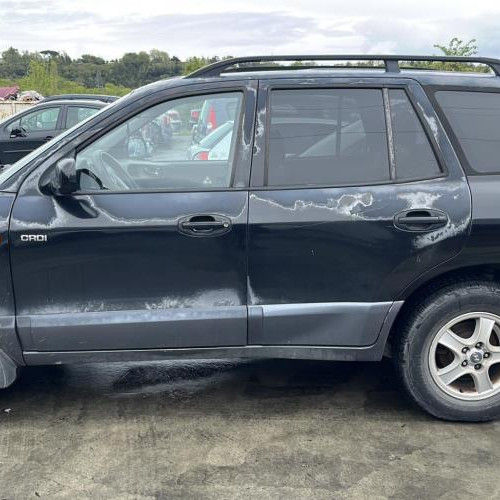 Vehicule-HYUNDAI-SANTA-FE-1-2004-3771e2b6c1f313460bf09c78c2be198467ab9f75ca195c26351fd06a3f68422f_mtn.jpg