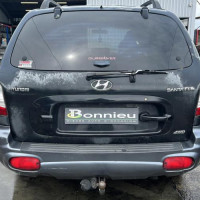 Vehicule-HYUNDAI-SANTA-FE-1-2004-355d89df7b5d1cdc885eae94fb6e967c45da300cc9f6486cc23e595b8f382ac6_mtn.jpg