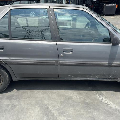 Vehicule-PEUGEOT-106-PHASE-1-1995-6be2b11af26e0a6d63c301dfb9d0d5cf62282c819190ac785cce57ec041f1dd3_mtn.jpg