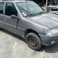 Vehicule-PEUGEOT-106-PHASE-1-1995-8db96108029e320223868f65d09470242d7eceb6f8fafb6abbfad0327b91d28d_mtn.jpg