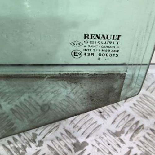 73165253-ee5feaa2-f9e9-429e-963d-02b975dea1ab-Piece-73165253-Vitre-arriere-gauche-7700430719-RENAULT-CLIO-2-PHASE-1-14i-16V-758eba5b33a6ad54562064ff1e7b06ab1784dba815b6a5d3b473e22dc7e22ed6_m.jpg