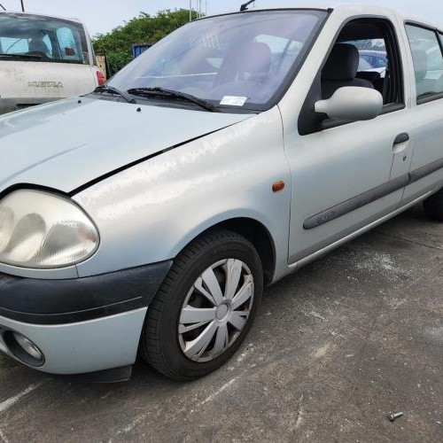 Vehicule-RENAULT-CLIO-2-PHASE-1-2000-93d286bc084b7d89fee2090ef7c73a94f60d3954579e21c3432af7f447a27dbf_mtn.jpg