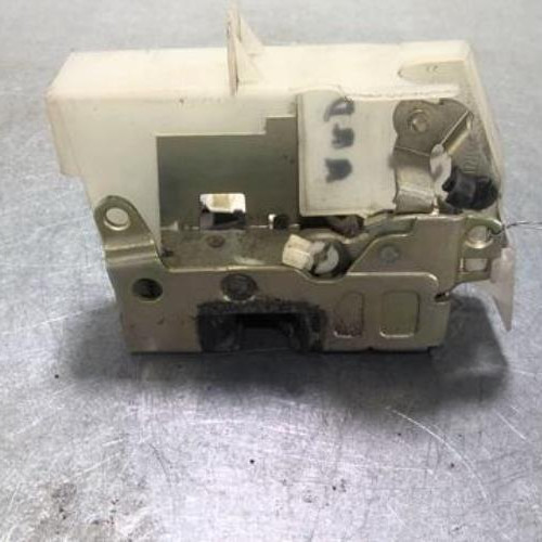 73165374-cc65c31c-1f2f-4f81-86e7-727b8bf54193-Piece-73165374-Fermeture-non-centralisee-arriere-droit-RENAULT-CLIO-2-PHASE-1-14i-16V-9e46b8e3fd01994c1eb1cff3ba105e6f3cc6fd035a67281e572c15f27a807d11_m.jpg