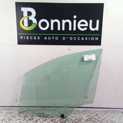 Vitre avant gauche