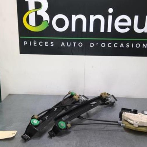 Moteur leve vitre avant gauche