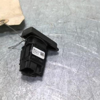 73228283-1625f644-4642-4541-b35b-63f8c6ea6d44-Piece-73228283-Bouton-de-warning-252907372R-RENAULT-CLIO-4-PHASE-1-15-DCI-8V-TURBO-53569d7291c75d652e6074aa457b43d171d80cd5547d03693df5857564d3df40_m.jpg