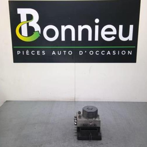 73228426-c35a496e-87c8-4856-b5a5-2f97e8b6287d-Piece-73228426-Bloc-ABS-476606853R-RENAULT-CLIO-4-PHASE-1-15-DCI-8V-TURBO-1f6ec6d91bea4ce2268f8bf88402d31722fa051274aab679264119201329e52d_m.jpg