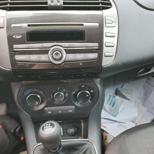 Vehicule-FIAT-BRAVO-2-2008-eb5279d099d3b2d1dc104d6925b1075fd4200f959cbf3c61ba23582ac1273be9_mtn.jpg