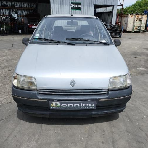 Vehicule-RENAULT--1992-230ca372c78590d3369f956cc8cf4fa039ca46a5861a5c96f6da6ce7f7465201_mtn.jpg