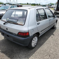 Vehicule-RENAULT--1992-e069116c4077d0bf8f26cb2ecd0532f040ed0316fe84da0b579201561c1e0c60_mtn.jpg