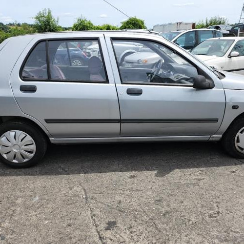 Vehicule-RENAULT--1992-569fc997a3a38510353cc46950757db0fa35d4d2cc5d45b4276c0e2e6888c210_mtn.jpg