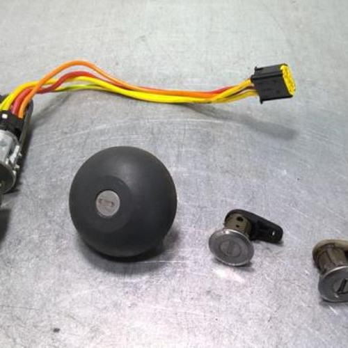 73410638-e7c66c0b-1e72-42df-b669-742df721af12-Piece-73410638-Neiman-7701046639-RENAULT-TWINGO-1-PHASE-2-12i-8V-1cabdb0f5da0805ee9aac2bb797435f1a068d1aeb404743d2c99caf2f521d3cc_m.jpg