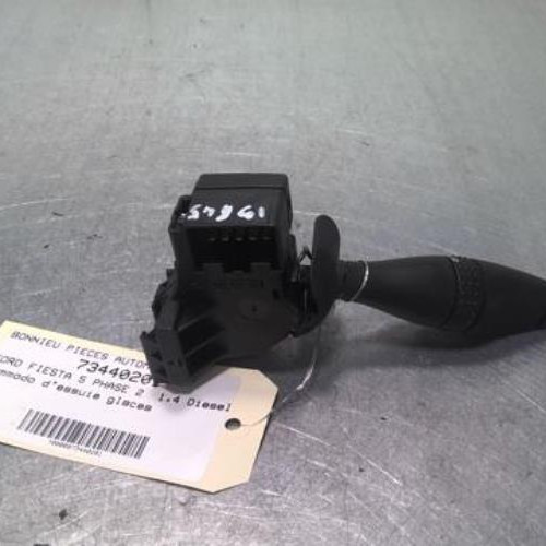 73440201-60ab0165-bdad-4898-a11b-55d7edb77543-Piece-73440201-Commodo-dessuie-glaces-1357437-FORD-FIESTA-5-PHASE-2-14-TDCI-8V-TURBO-d5f9d3eec52d2d8f3b67e2761574bf28d17308846037e1b2c76ab7dfb4c9e496_m.jpg