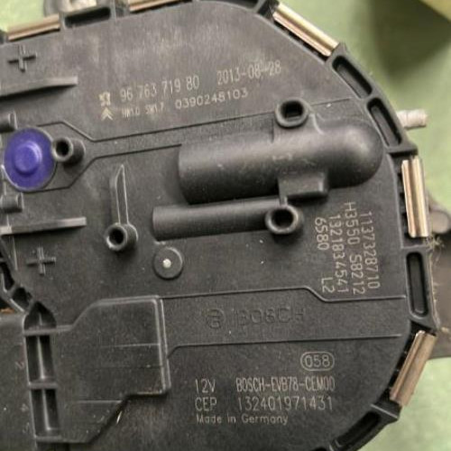 Piece-Moteur-essuie-glace-avant-gauche-9816172980-CITROEN-C4-PICASSO-2-PHASE-1-0d4178f5590872cebbbb5d51bcdef376e2b5fa193021e904aa42ce347985ab39_mtn.jpg