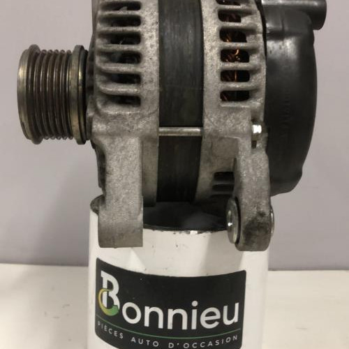 73494997-cbce7e2b-9d11-40d2-b682-7c7f31adbcf1-Piece-Alternateur-9820893880-PEUGEOT-208-1-PHASE-2-8b992931a5d8f1b9cddb36b8d9b87f972a85090e2ddb6ab2d8fb12de320d29a3_m.jpg