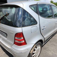 Vehicule-MERCEDES-CLASSE-A-168-PHASE-2-2004-c6e254f1c0bca39fbe9816d903373c07e4ccaac2de1bf8adef4562d2d31a40b2_mtn.jpg
