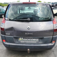 Vehicule-RENAULT-SCENIC-2-PHASE-1-2005-ed7553495c95972160f33b35bfe737ead226a08cdc60e592783fa60875e7914f_mtn.jpg