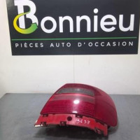 74020596-8b8dd78f-ffd4-473b-874b-320fccedd26c-Piece-74020596-Feu-arriere-principal-droit-8D0945096C-AUDI-A4-1-PHASE-1-19-TDI-8V-TURBO-349f0a9e08c797748085885b4222f28096ee0c06d70d723bed6846c708fcbcd1_m.jpg