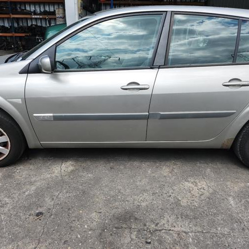 Vehicule-RENAULT-MEGANE-2-PHASE-2-2007-571fd9bf5d365f7a42038b21b72792ad858bda28c9ccff07c43a6401c4ef5016_mtn.jpg