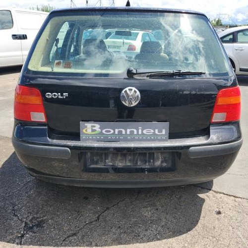 Vehicule-VOLKSWAGEN-GOLF-4-1999-7ca17627ffa3f7b5b7ca778e2d8adbaee38a77572bdefdf5fe92aa670f0d4114_mtn.jpg