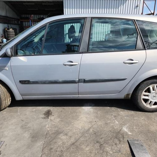 Vehicule-RENAULT-GRAND-SCENIC-2-PHASE-1-2005-87b1acd28e3693229772aa86faa0eb1e0dc30b5ab24855fd4453431b3d7e2dcb_mtn.jpg