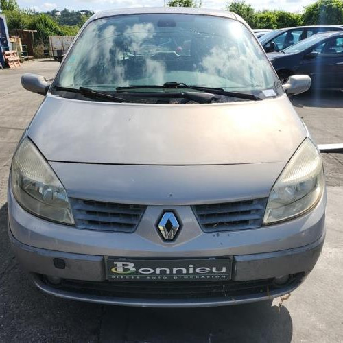 Vehicule-RENAULT-GRAND-SCENIC-2-PHASE-1-2005-271e8fe761b85e8aa74117d78181a8237d3854ef46709f2bdc41c736cacd9991_mtn.jpg