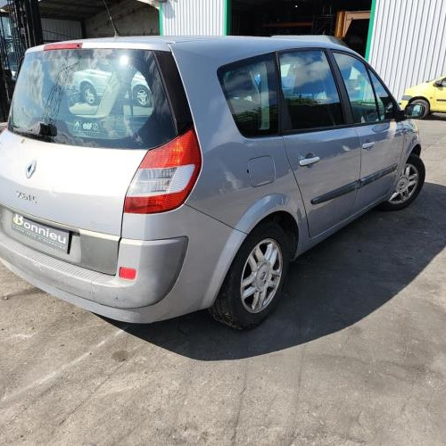 Vehicule-RENAULT-GRAND-SCENIC-2-PHASE-1-2005-d3ef97a21716d3d8ad8b33382414da78bec7a63c19446873463983b293641c69_mtn.jpg
