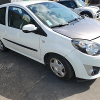 Vehicule-RENAULT-TWINGO-2-PHASE-1-2010-16a3729a55353f9dfbc787480f1e8f218ba82cd65ab7f6cecb771851e8391748_mtn.jpg