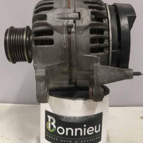 74083256-8542b199-9ba6-458c-800d-7e0d79a6dbb5-Piece-Alternateur-03L903023-AUDI-A1-1-SPORTBACK-PHASE-1-881396074f50ce0de789bd5270e6d5d91cadd012f378bfaa34da45482422f166_m.jpg