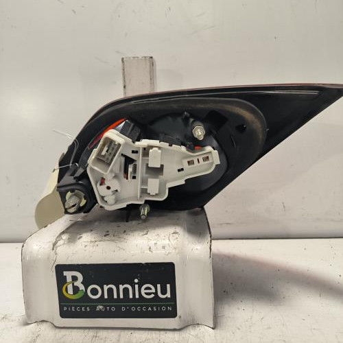 74147690-58d4efcb-9d68-4265-8c45-7fb5948fac9f-Piece-Feu-arriere-secondaire-gauche-feux-3C8945093F-VOLKSWAGEN-PASSAT-5-CC-COUPE-dd0dde996f815e3d0045d4121687a3fe5f77fa6b6dc1aa281250f0f6e7a411d4_m.jpg