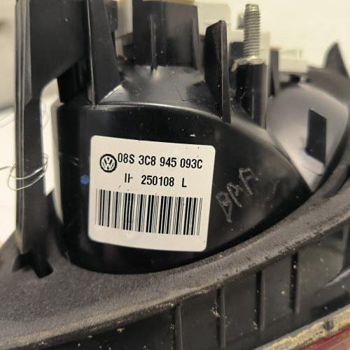 74147690-95f9dca9-6727-446a-8536-7da2f40f00d9-Piece-Feu-arriere-secondaire-gauche-feux-3C8945093F-VOLKSWAGEN-PASSAT-5-CC-COUPE-c15cacba6830e694e076334325c284b6a446bd171768c3436f8cb1cee227cc18_m.jpg