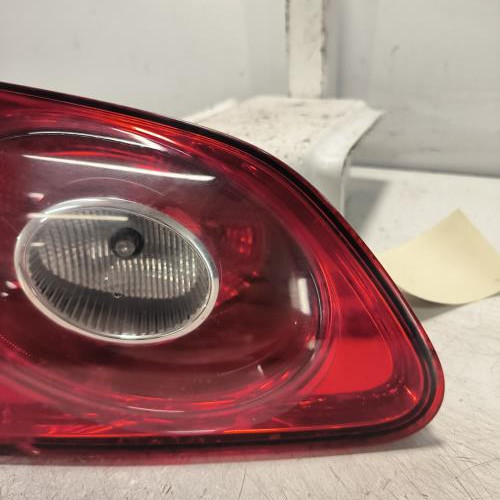 74147690-b1225785-d8a0-4ace-aa9f-45da78863d50-Piece-Feu-arriere-secondaire-gauche-feux-3C8945093F-VOLKSWAGEN-PASSAT-5-CC-COUPE-6948296959907dc8c42f533b3d045a8edd7388fcc4c1124af559b2e26d3e67bd_m.jpg
