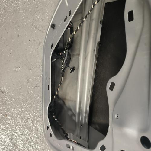 74147701-9453763d-bf21-4a67-9acb-b99b38b34010-Piece-Porte-arriere-gauche-3C8833055E-VOLKSWAGEN-PASSAT-5-CC-COUPE-e5ddb0564251848db4dac2d2f74b223ce53d404c64ffa7eb12d5ef366f9d2bb3_m.jpg