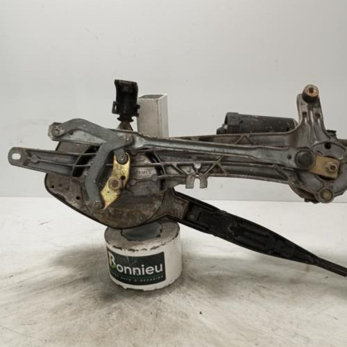 74190698-6b4c9845-72af-4d4e-bc77-48e8e2d1c58e-Piece-Moteur-essuie-glace-avant-2108201742-MERCEDES-CLASSE-CLK-208-PHASE-1-COUPE-d146723d5028cb8fdf51701b85d8ddb65af3f68f9ae6dbf89cb9a77111cee339_m.jpg
