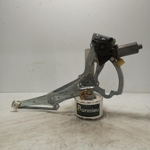 Moteur leve vitre avant droit