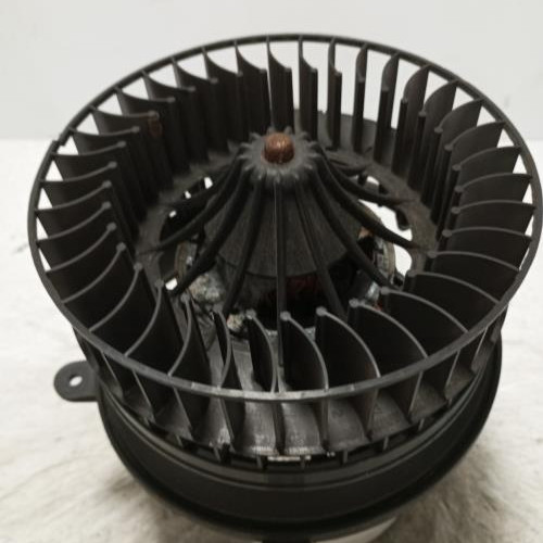 74190972-b06f82ee-050e-4483-9f44-461f1c020292-Piece-Ventilateur-chauffage-2028209342-MERCEDES-CLASSE-CLK-208-PHASE-1-COUPE-8045031901133cf577bd51cec871f7633950c1e7915139afb4532cea25395da0_m.jpg