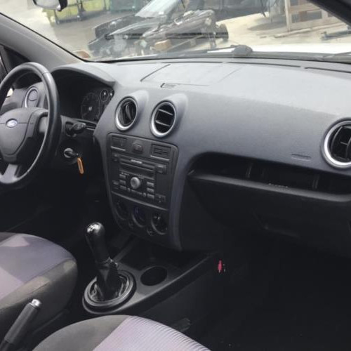 Vehicule-FORD-FUSION-PHASE-2-2006-1467b3a5414840b6825eb96408bf538daeddedf7e576c4766a6ff26316fc9387_mtn.jpg