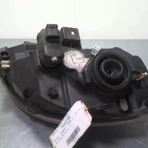 74263799-9257723c-2850-42ce-a969-6b23bf746757-Piece-74263799-Optique-avant-principal-gauche-260603883R-RENAULT-KANGOO-1-PHASE-2-15-DCI-8V-TURBO-9f8591fe06f3a42427b49ef5570dd508af2d0bed9f87abe6c52e48d89a24184b_m.jpg