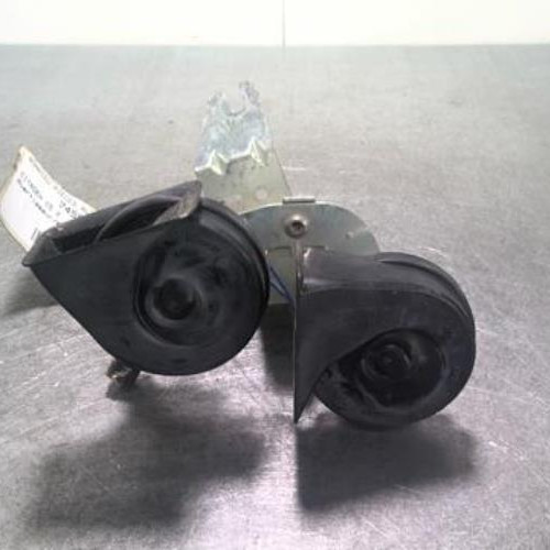 74581028-904e4509-d38c-458d-b6f9-474a1fa5e0e4-Piece-74581028-Avertisseur-Klaxon-CITROEN-C5-2-16-HDI-16V-TURBO-6f9a2f39800860c5cddcd5d7068b3ebce79f0d33caf034b9615745d3b61b9848_m.jpg