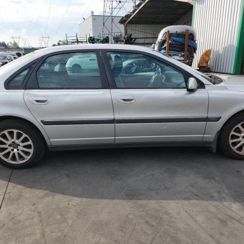 Vehicule-VOLVO-S-80-1-PHASE-1-2000-4b02416807968da589cc25d87f10a27ba8ae1bd676ea4623478811c2c72f4885_mtn.jpg