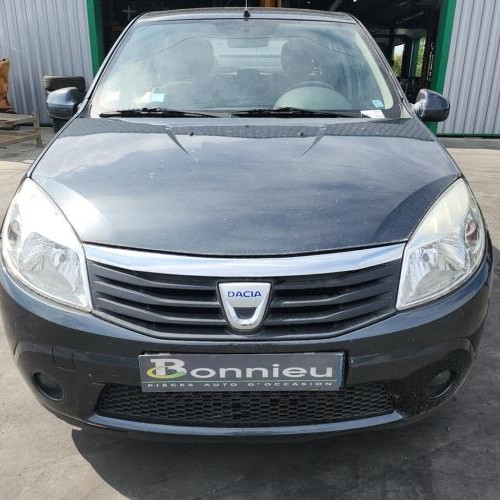 Vehicule-DACIA-SANDERO-1-2009-03d9f8510466eb876f75fb571118cdac0db680d2650a6a0ca4420289a26fea3b_mtn.jpg