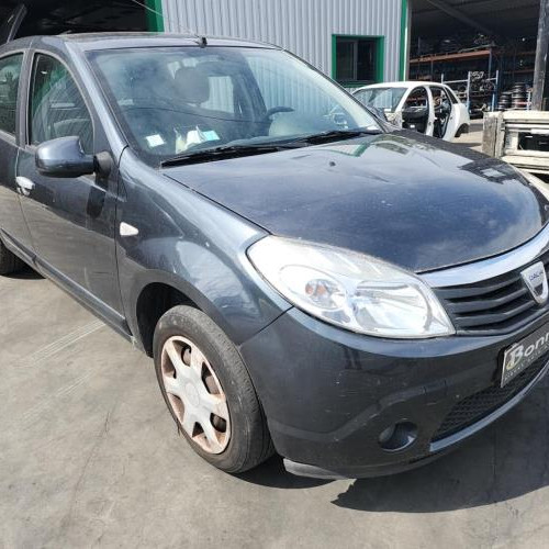 Vehicule-DACIA-SANDERO-1-2009-e4d13029e0359e5dcd933b678bbba5a664e0ae107fc0df6595fa586f943278d2_mtn.jpg