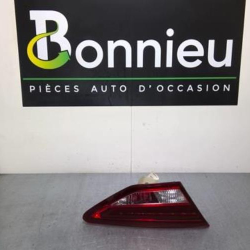 Vehicule-SEAT-LEON-3-ST-PHASE-1-BREAK-2016-40aa764ac7bf5dfe461c45e13dd4b251feaef8eb345e96f4de8977ad51d25e19_mtn.jpg