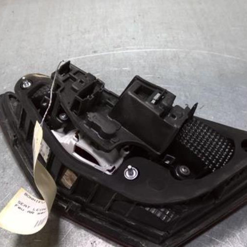 Vehicule-SEAT-LEON-3-ST-PHASE-1-BREAK-2016-49898c91ee613192532be48a1c3caebc368680ad026084f22a192fafdb347269_mtn.jpg