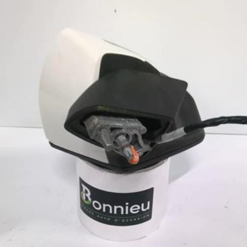 Vehicule-SEAT-LEON-3-ST-PHASE-1-BREAK-2016-c284cf258f6f570b69aeba8a54f2900f030a72806dd71581c06ef9c2dd28ea72_mtn.jpg